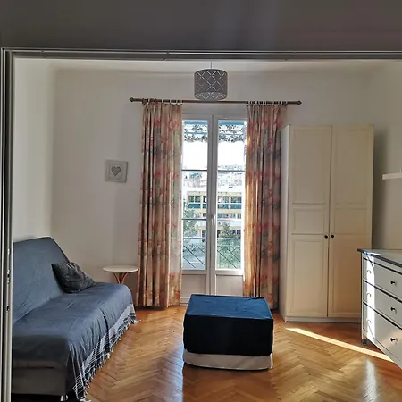 Palais De Coppet 아파트 니스